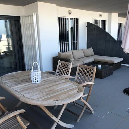 Luxury Beach Front Apartment アレナレス・デル・ソル エクステリア 写真