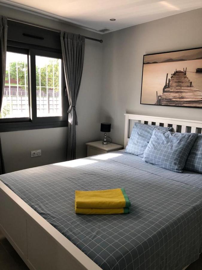 Luxury Beach Front Apartment アレナレス・デル・ソル エクステリア 写真