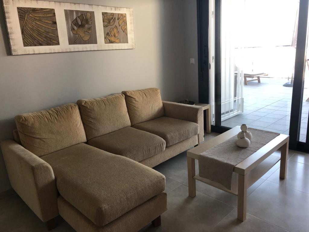 Luxury Beach Front Apartment アレナレス・デル・ソル エクステリア 写真