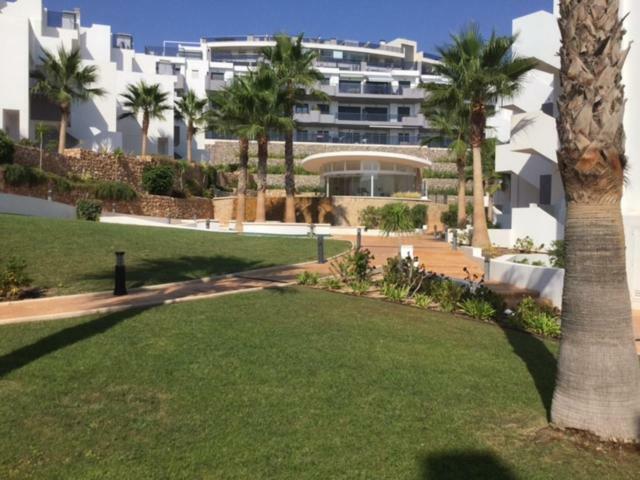 Luxury Beach Front Apartment アレナレス・デル・ソル エクステリア 写真